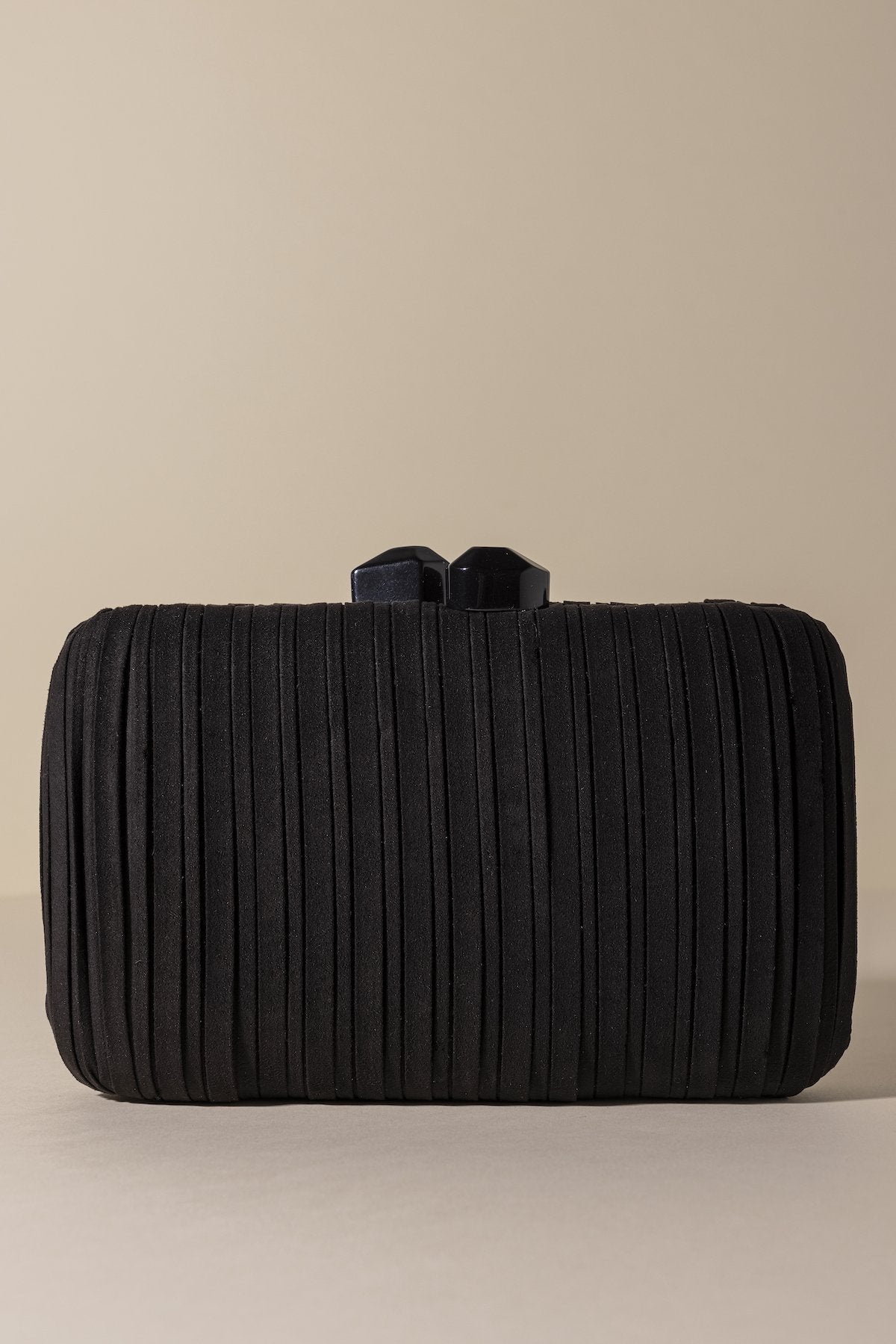 Clutch Sophie Pleated Negro · L´Avenue ·