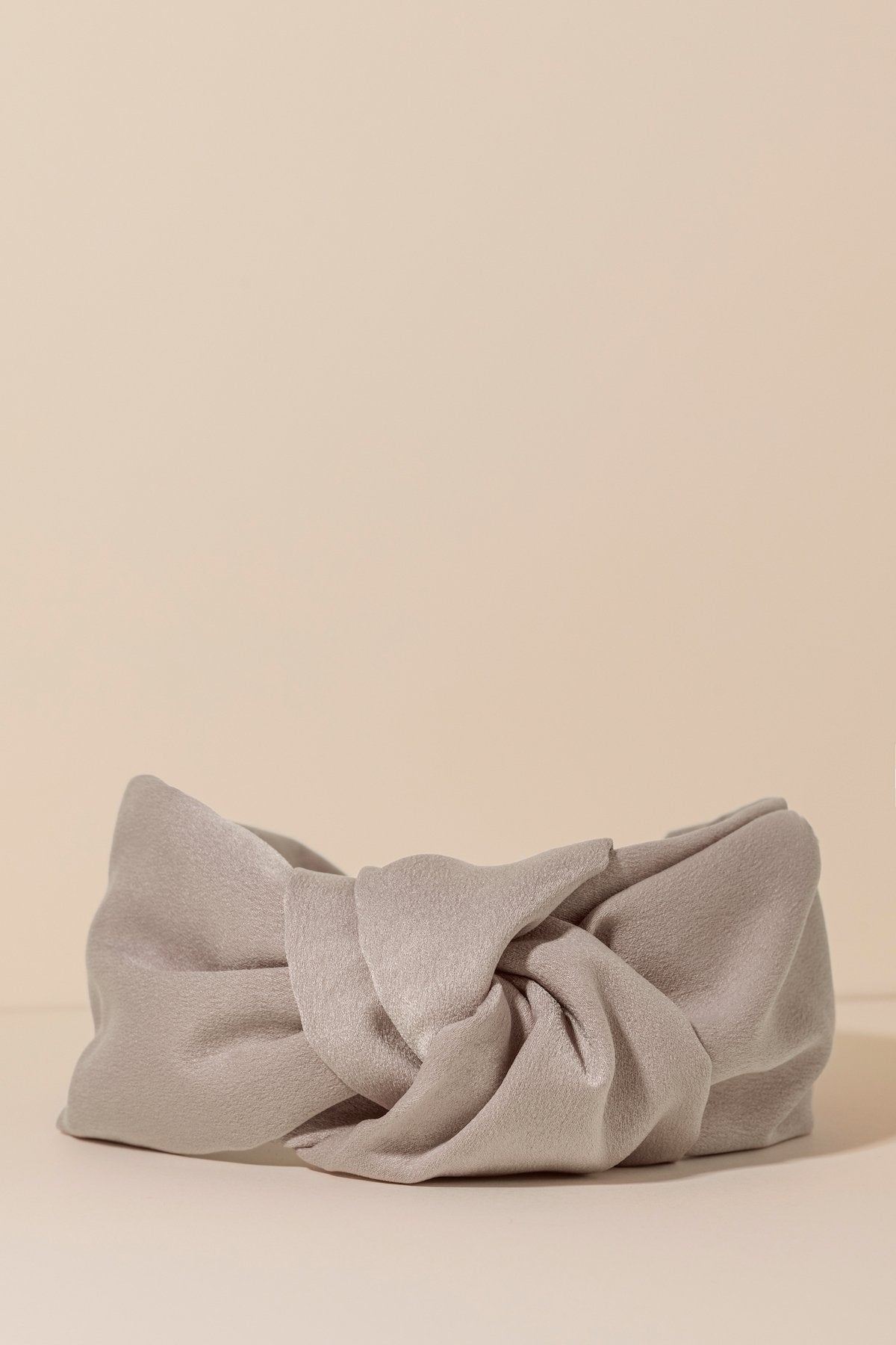 Turbante Bow Sand · Rivera ·