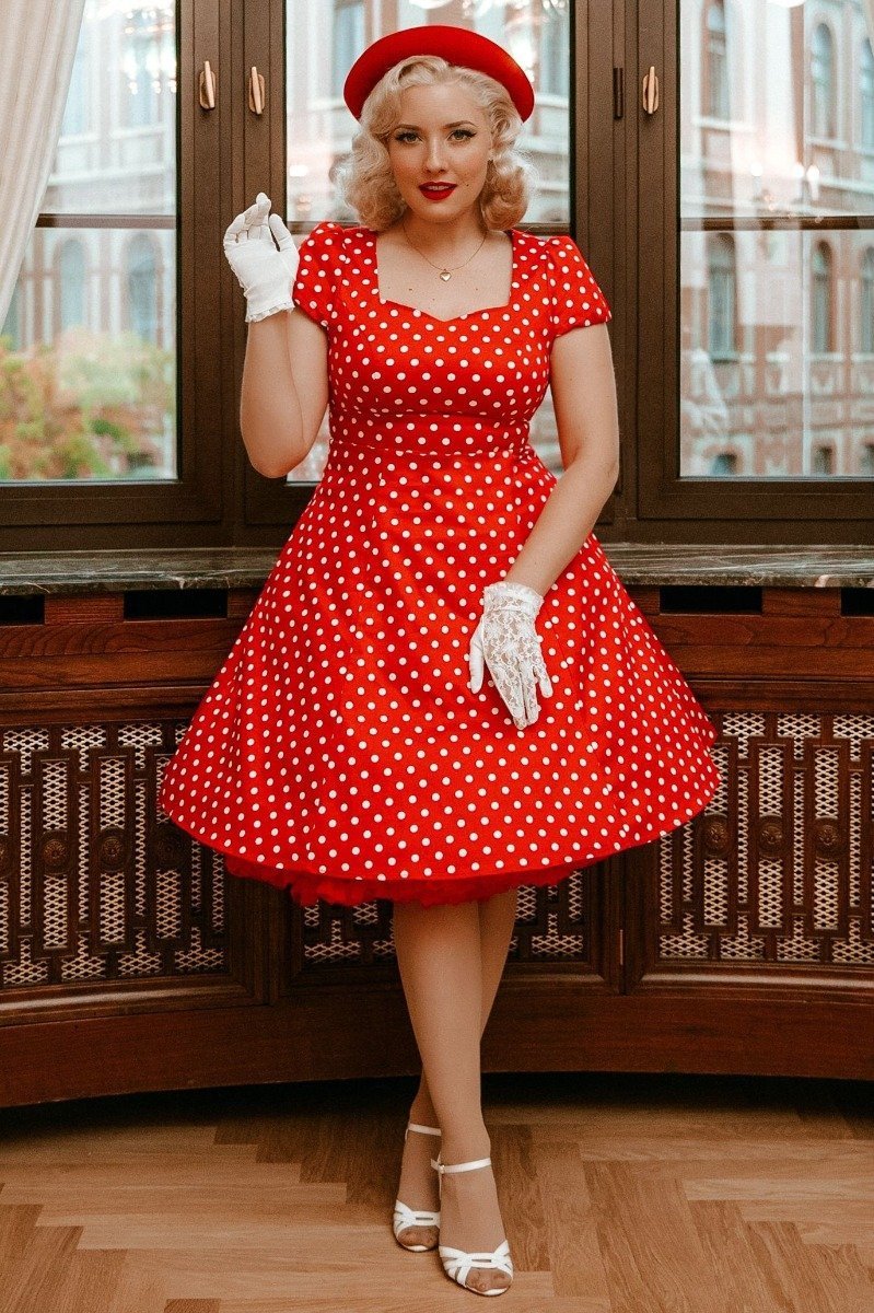 Claudia Flirty Fifties Style Dress in Red