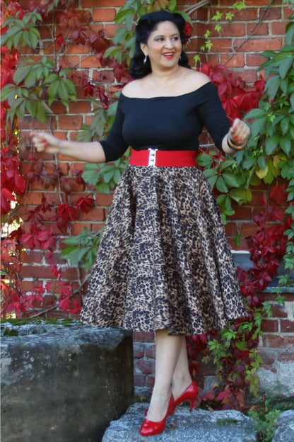 Gloria Rockabilly Off Shoulder Black Top