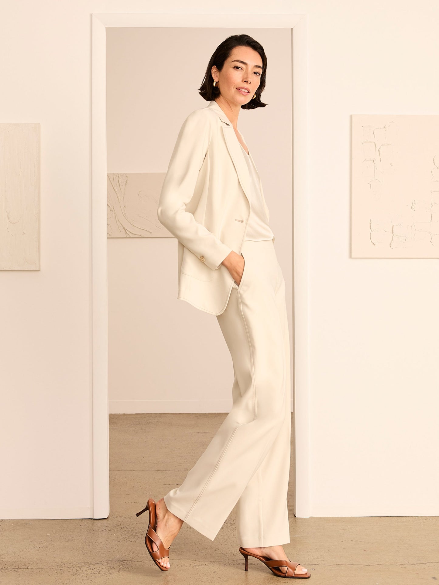 Sleek Stretch Accent Stitch Blazer