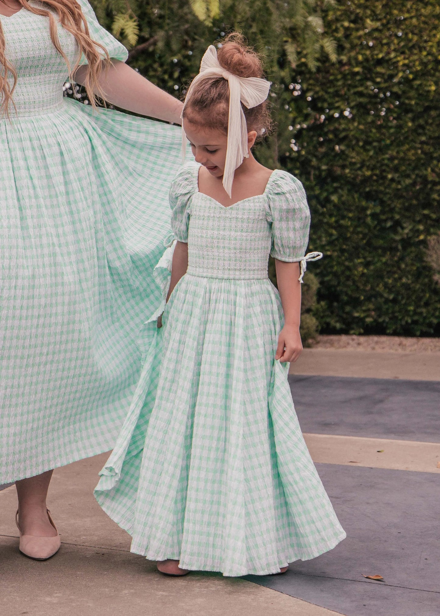 Bonnet Girls Dress