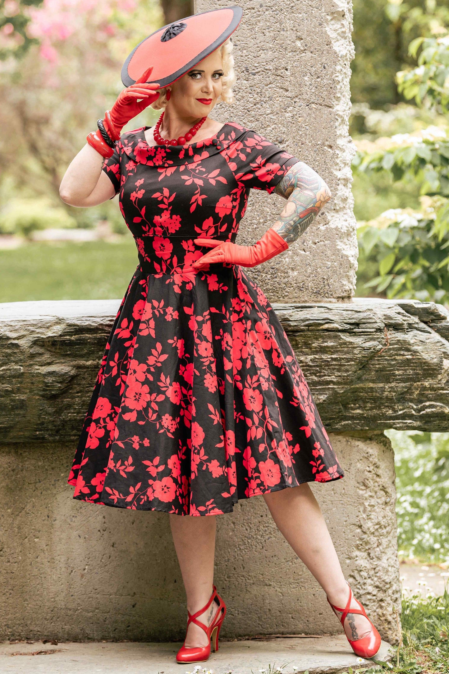 Darlene Retro Floral Swing Dress in Black/Red