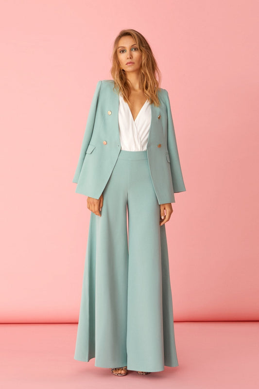 Traje Chaqueta Cornelia & Pantalon Lyn Verde · Pretty in Pink ·