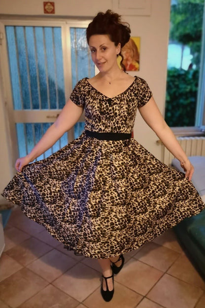 Lily 50s Rockabilly Dress in Brown Leopard Animal Print